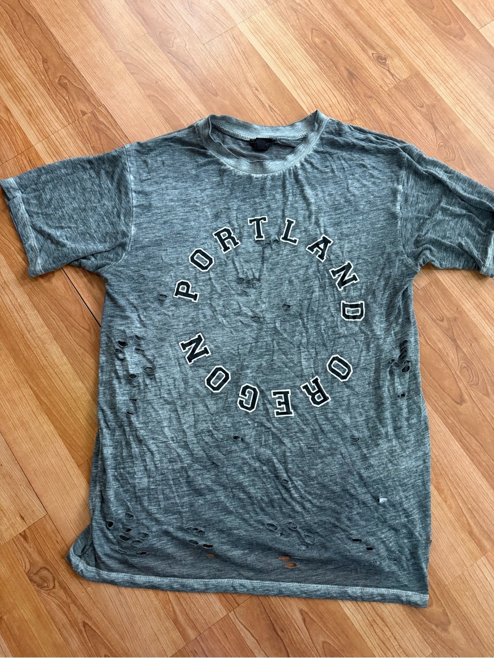 Topshop Gray Distressed Graphic Tee - Portland Oregon Circle
